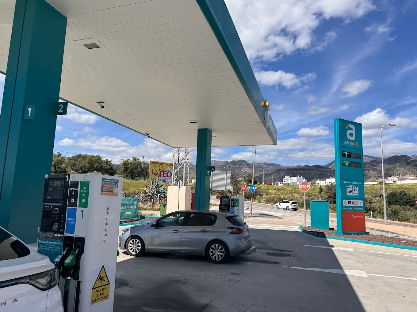 Gasolinera Autonet&Oil — foto 4